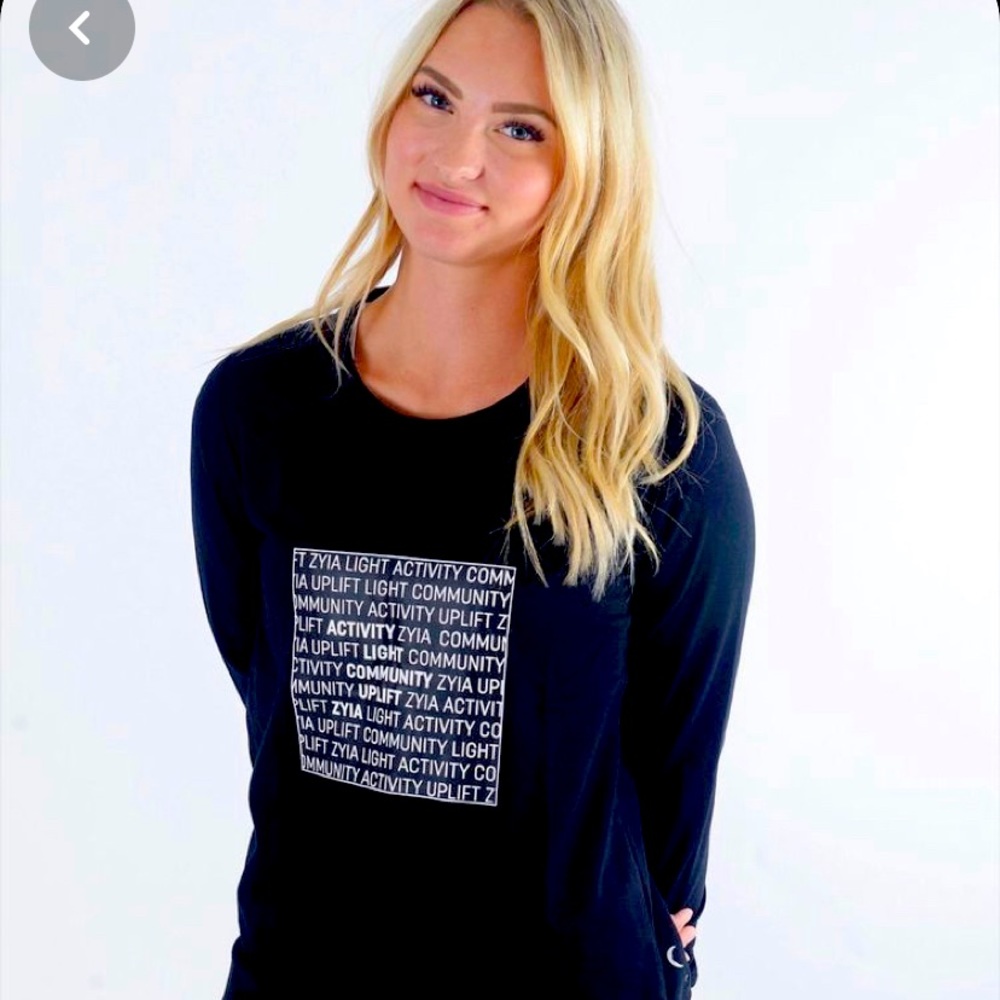 Zyia Active Pillars sweatshirt